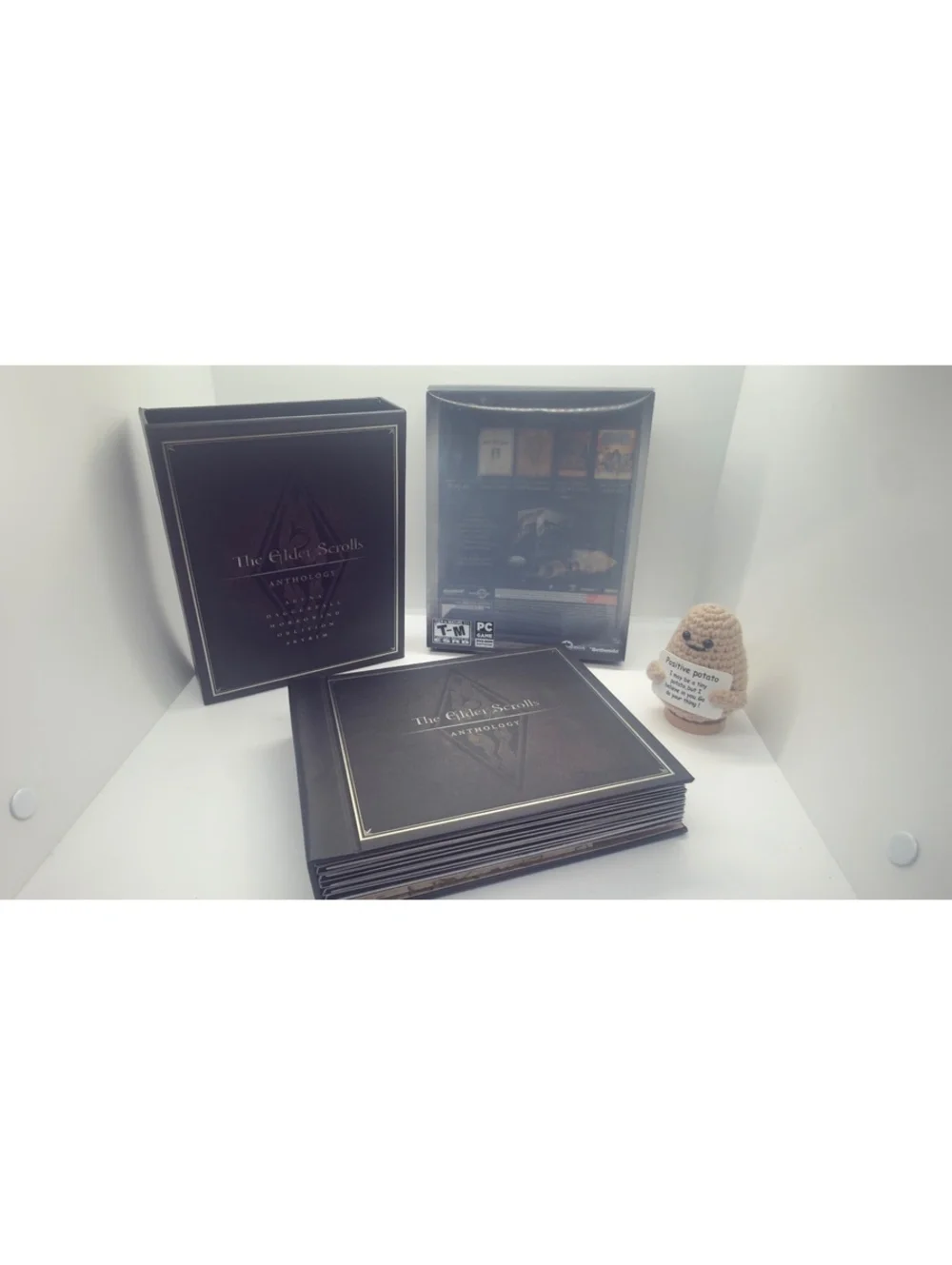 The Elder Scrolls Anthology Collector's 9 Disc Set for PC